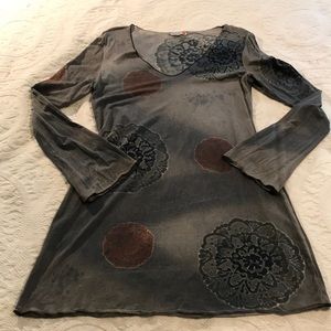 Women’s Michelle Jones travel wear tunic size M